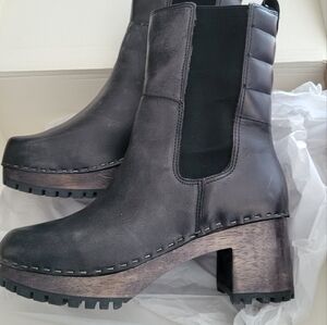 Mia Justina Leather Clog Boot/ original box